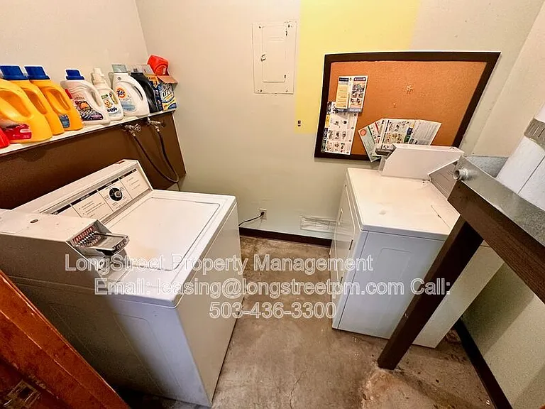 121 SE 30th Pl — Photo 21