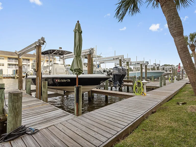 2421 Beachview Dr #H06 — Photo 24