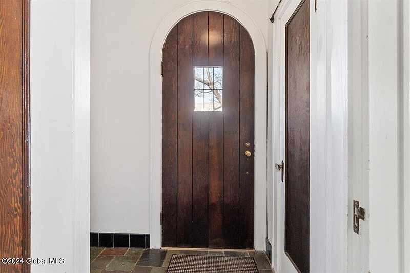 3rd image of 11 Turner Place