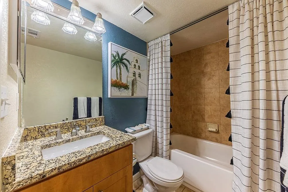 5566 Baywater Dr in Tampa, FL 33615 — Photo 3
