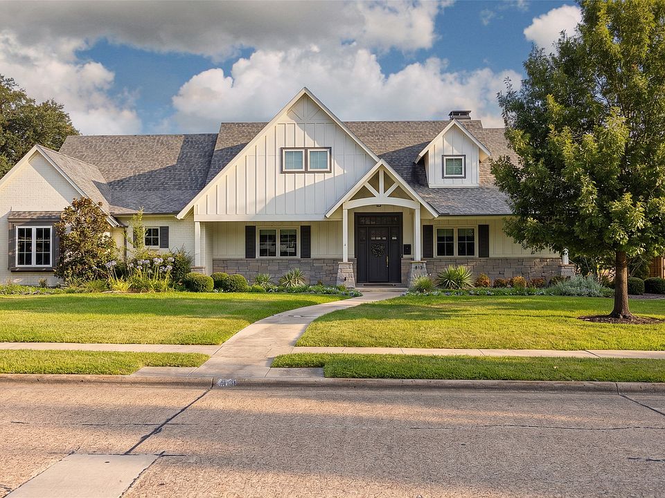1st image of 813 Clearwater Dr