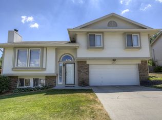 12913 Himebaugh Ave, Omaha, NE 68164