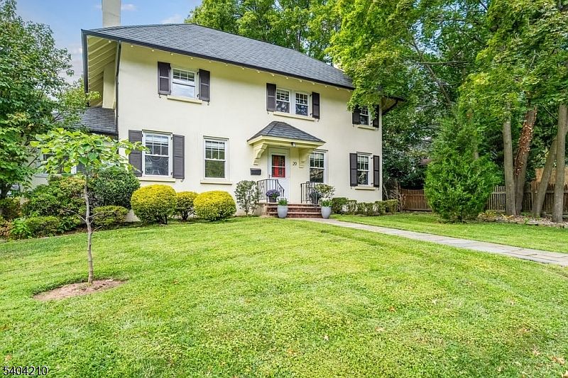 1st image of 20 Braemore Rd