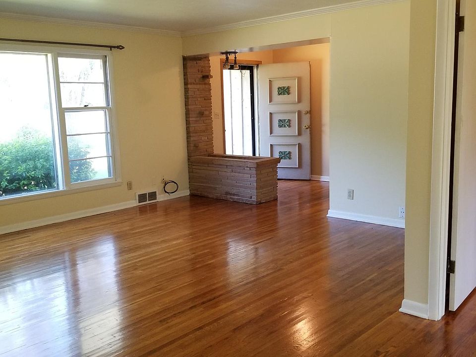 1st image of 4301 N Halstead St