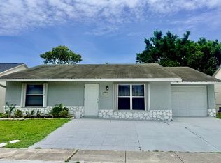 5913 Corson Pl, Lake Worth, FL 33463
