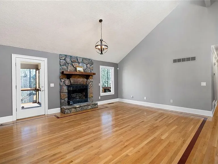 4800 Grants Way NE — Photo 8
