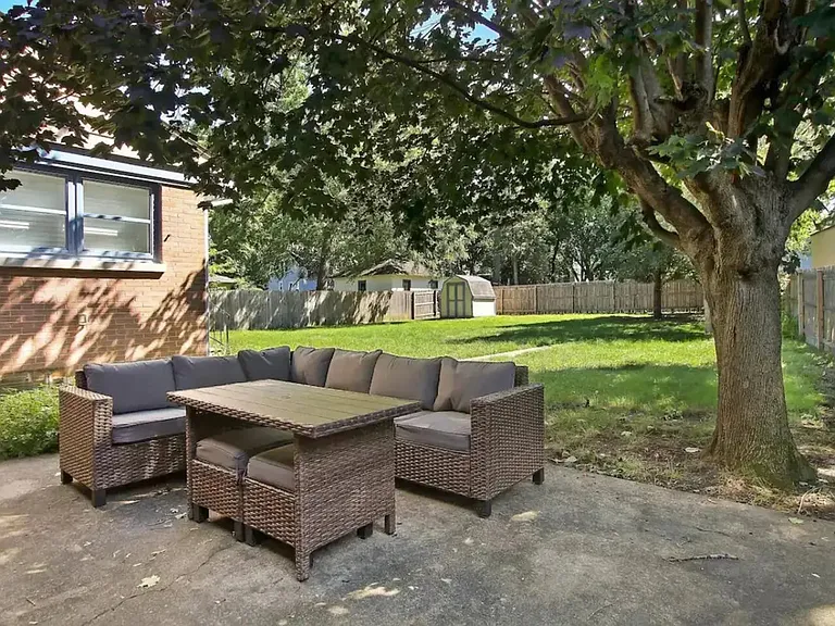 125 E Sunnyside Ave — Photo 41