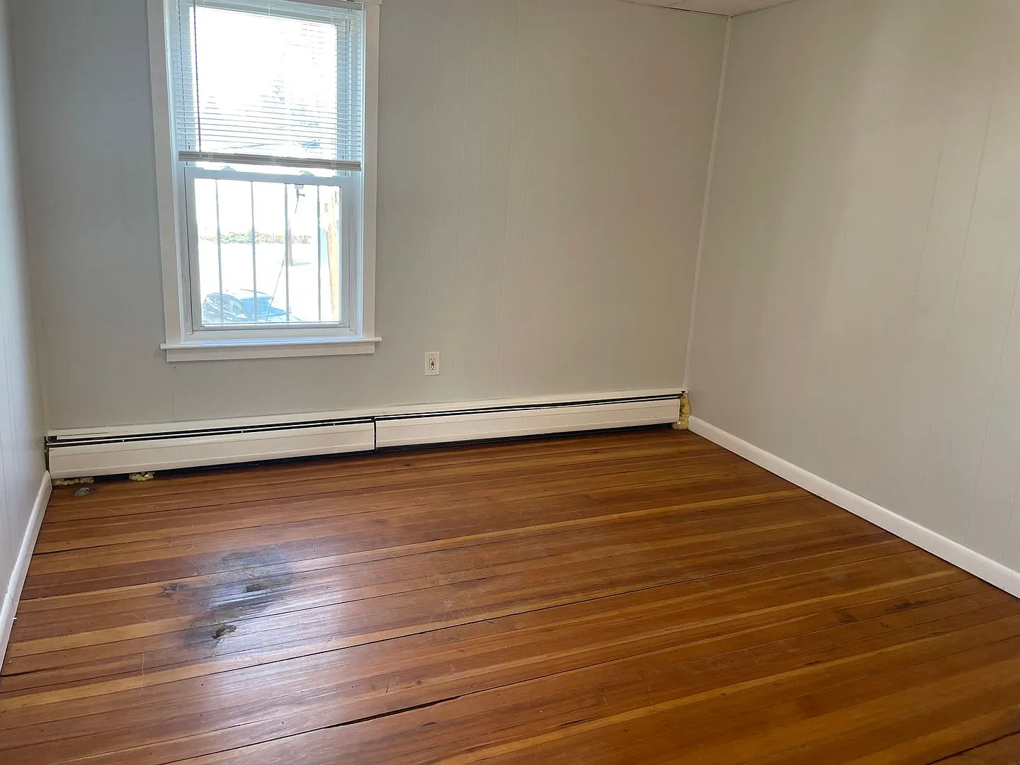 442 Smithfield Avenue - 1 Oriole Avenue — Photo 3