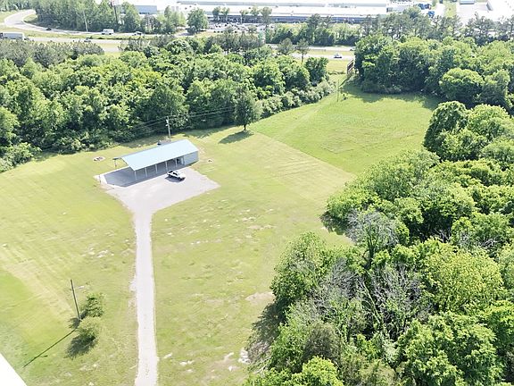 4th image of 2090 Strickland Dr