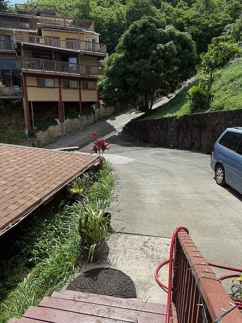 6 bed, 6000 sqft, $8,600 — Photo 4