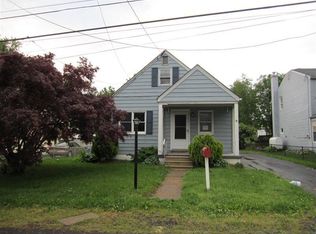 1127 1st Ave, Croydon, PA 19021