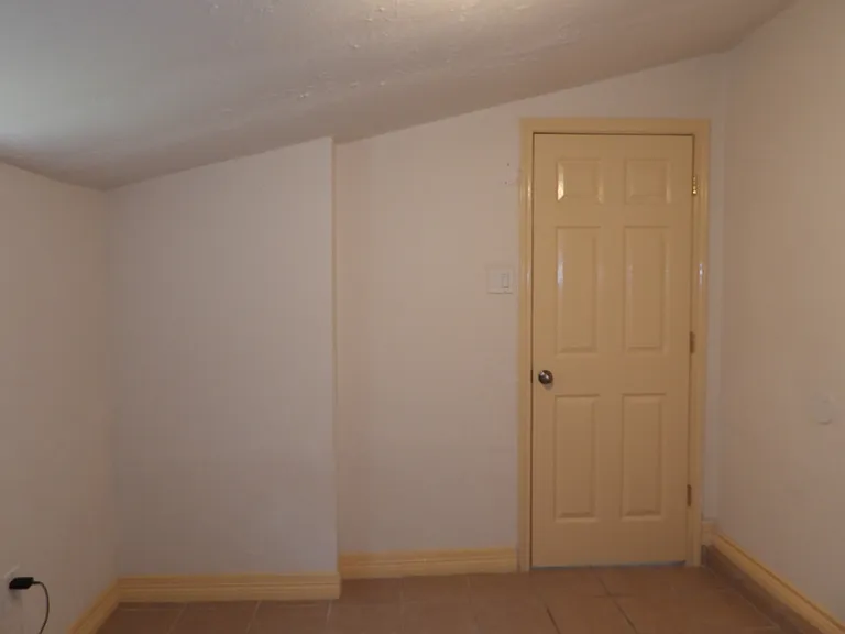 14327 Lorne Dr — Photo 26