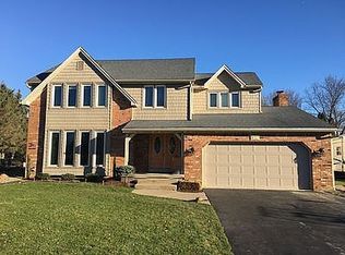 92 Hawthorne Dr, Orchard Park, NY 14127