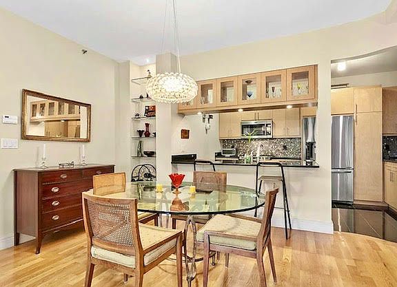 5th image of 2077 5th Ave APT 5C