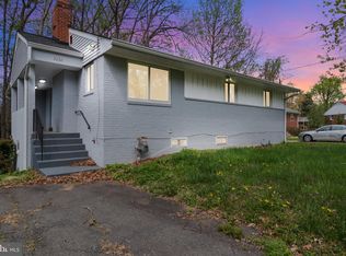 3252 Brandy Ct, Falls Church, VA 22042
