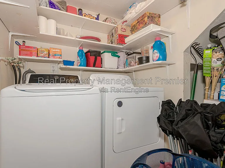 6768 SW 39th Ct — Photo 12