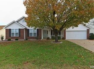 604 Otter Creek Trl, Saint Peters, MO 63376