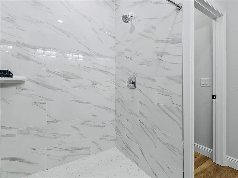 189 Statler St — Photo 26