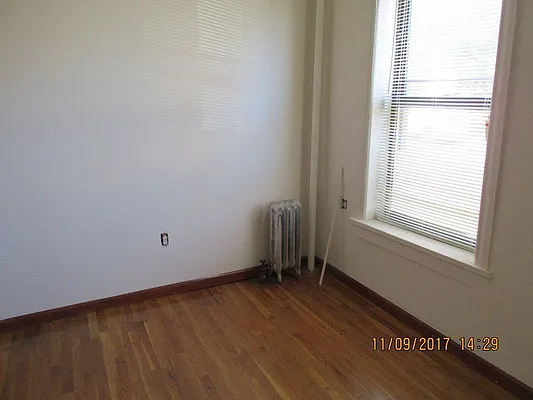 Rented by Windsor Homes Realty Corp | media 4