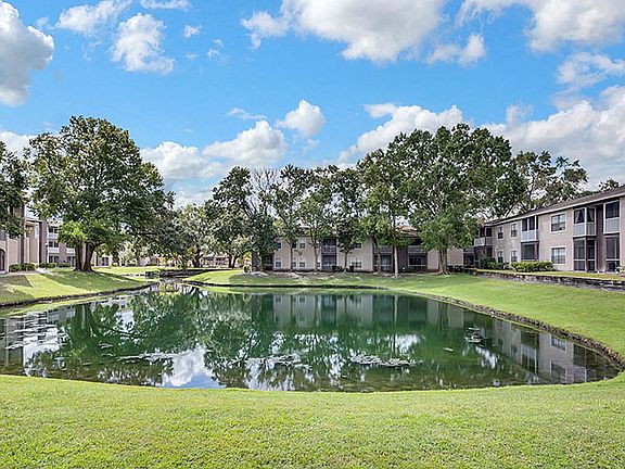 2nd image of 4006 Sabal Park Dr #14-201
