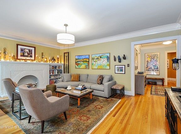 4th image of 807 Hinman Ave APT 1N