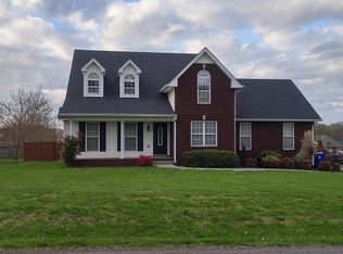 752 N Palmers Chapel Rd, White House, TN 37188