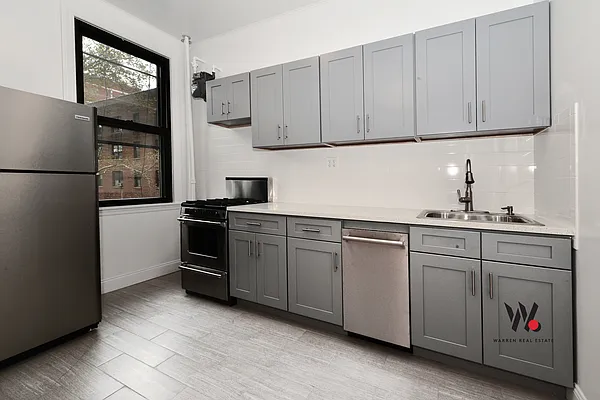 Rented by Warren T Real Estate Corp. | media 1