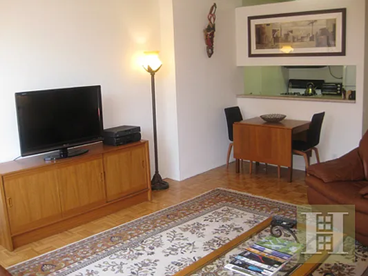 Rented by Halstead Real Estate | media 20