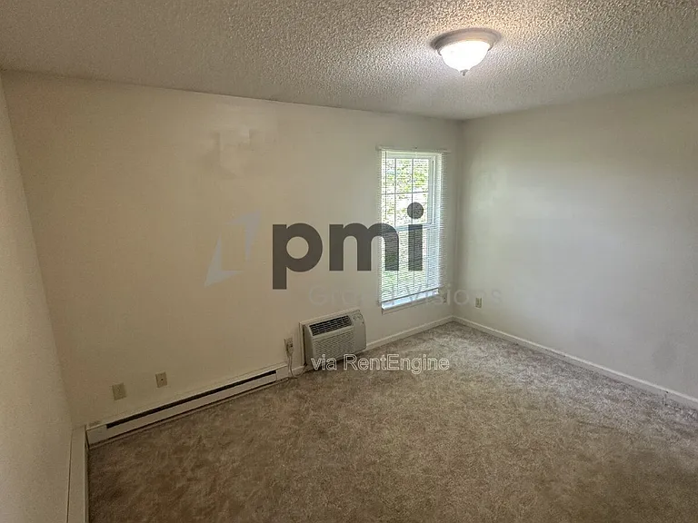 1306 Arthur Ave #16 — Photo 10