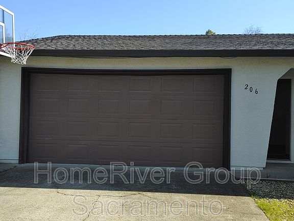4th image of 206 Frankwood Dr