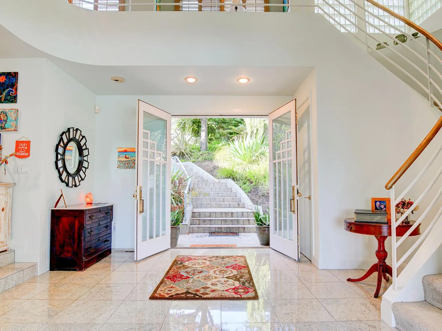 5 bed, 3.5 bath, 5000 sqft, $16,000 — Photo 4