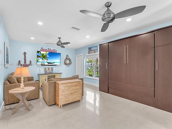 4th image of 315 Van Buren St APT 103B