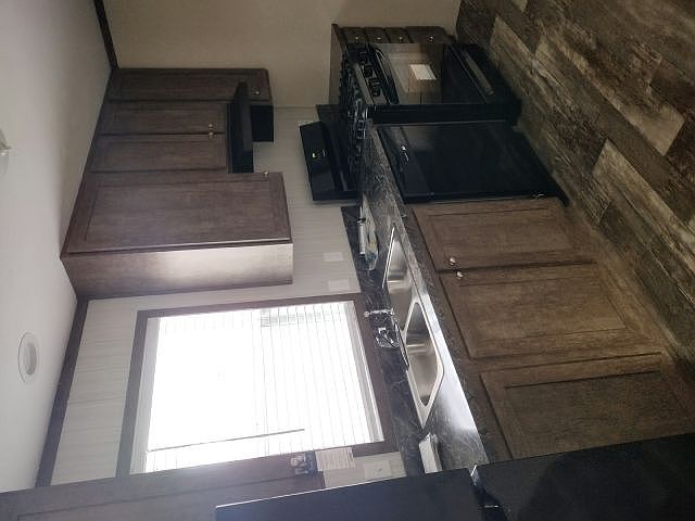 2nd image of 4930 Itasca St #30