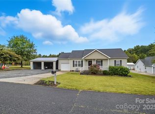 967 Russell Ridge Dr, Catawba, NC 28609