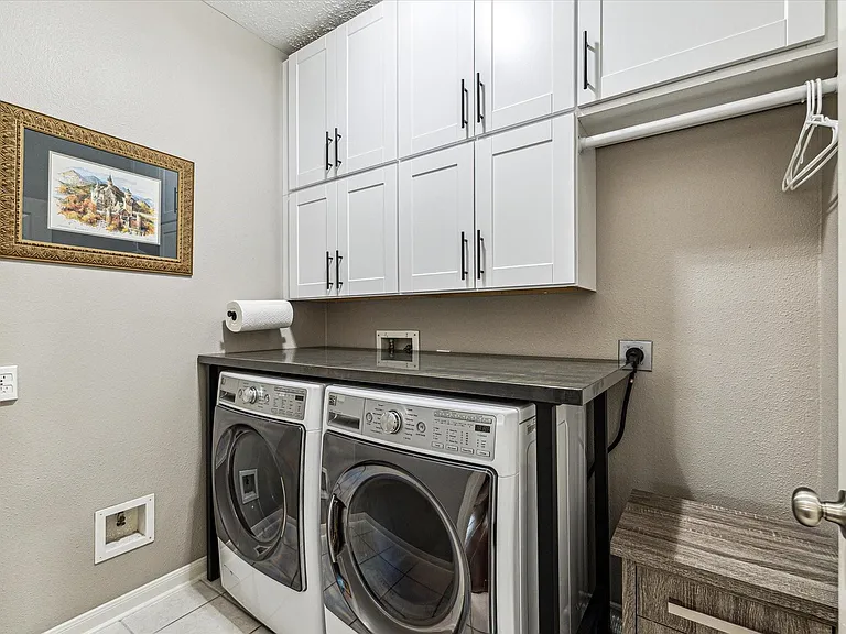 403 Airybrook Ln — Photo 27