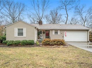 4635 W 71st St, Prairie Village, KS 66208