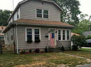 13 Covel Cir, Warwick, RI 02888