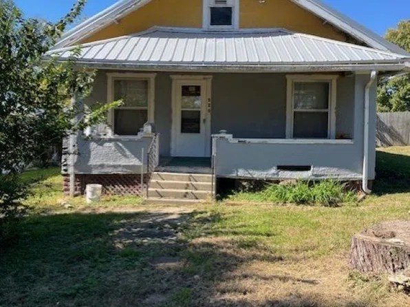 820 S 20th St, Centerville, IA 52544