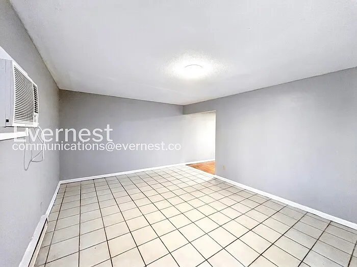 1841 Dana Ln — Photo 6