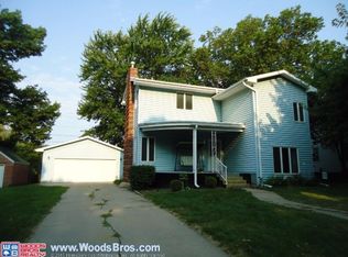 923 N 5th St, Seward, NE 68434