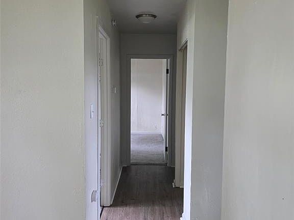 3rd image of 52 Saint Henry Dr