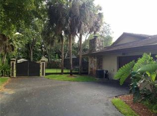 8721 SW 102nd St, Miami, FL 33176