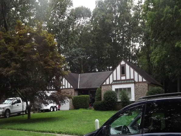 15802 Wendy Ct, Dumfries, VA 22025