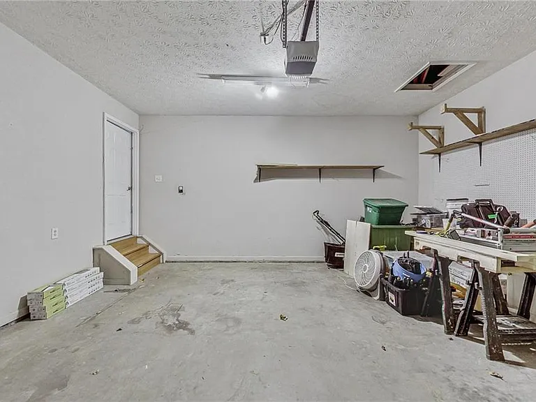 326 Canterbury Place Dr — Photo 21