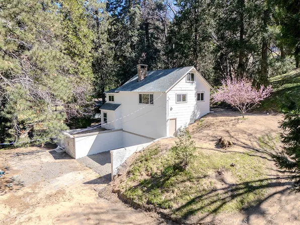 660 Acacia Dr, Crestline, CA 92325