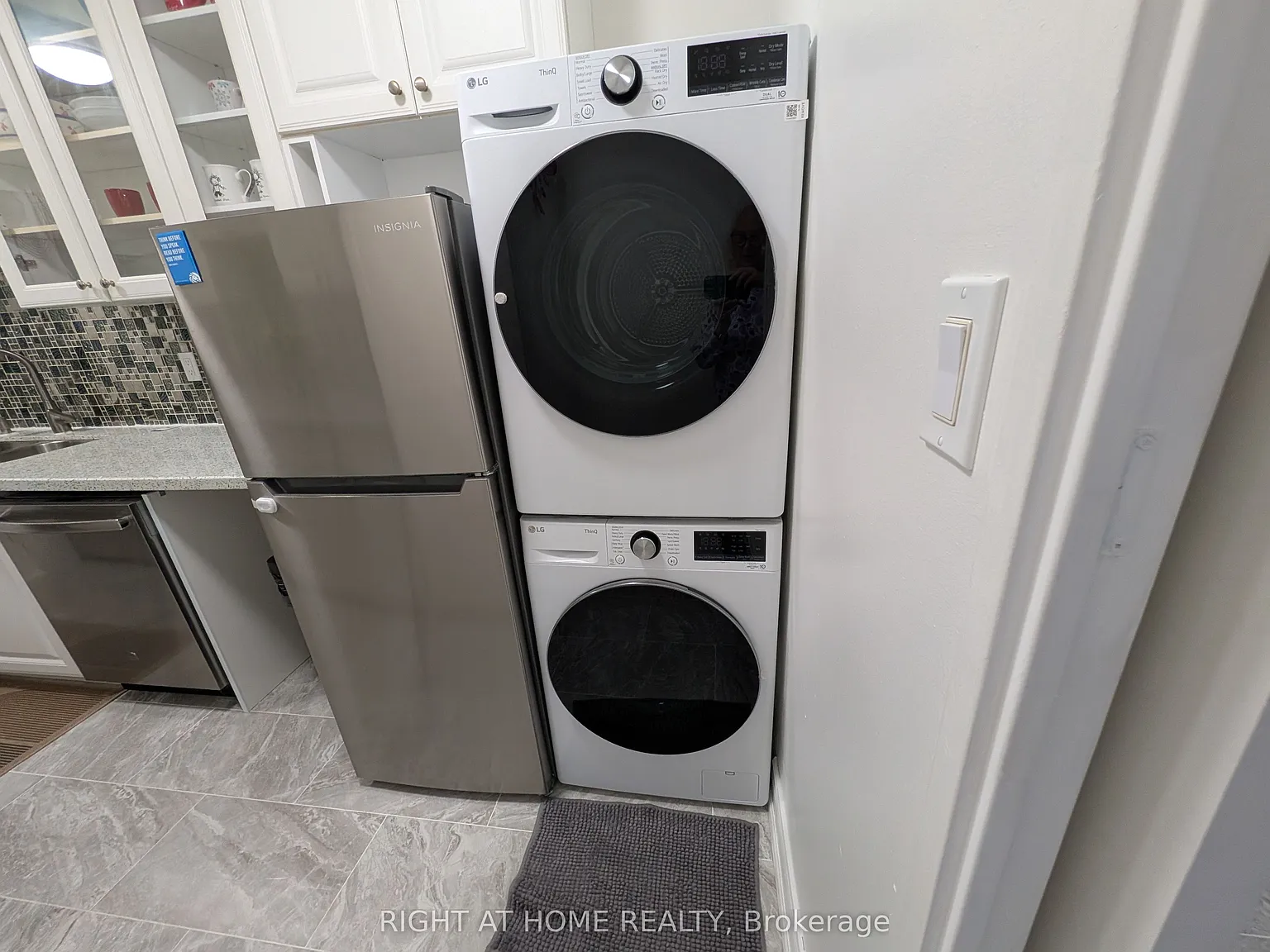 3 bed, $3,000 — Photo 4