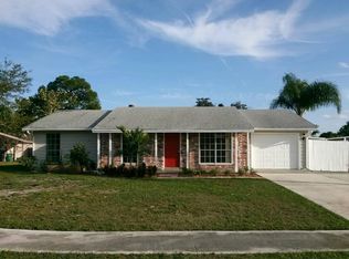 393 NE Camelot Dr, Pt Saint Lucie, FL 34953
