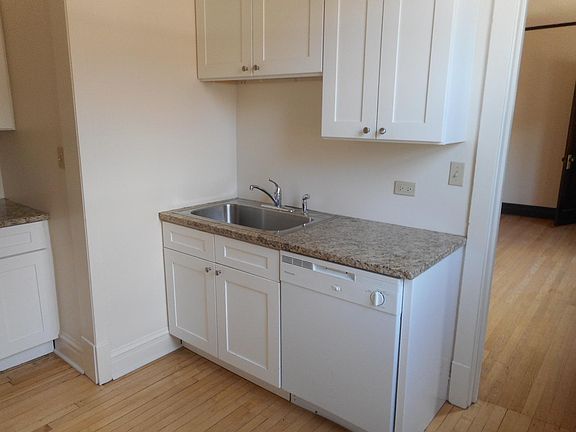 5th image of 4617 N Kenton Ave #2