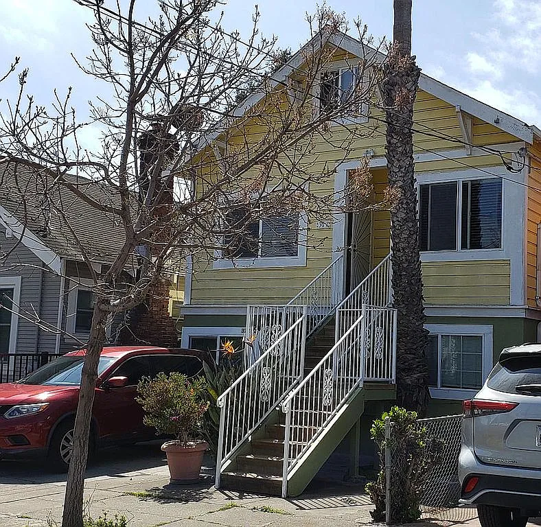 377 Beck St photo 1