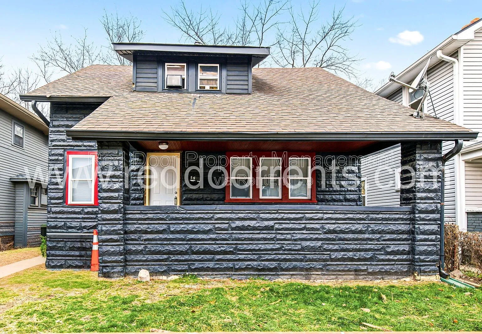 2 bed, 2.0 bath, 1100 sqft, $850 — Photo 2